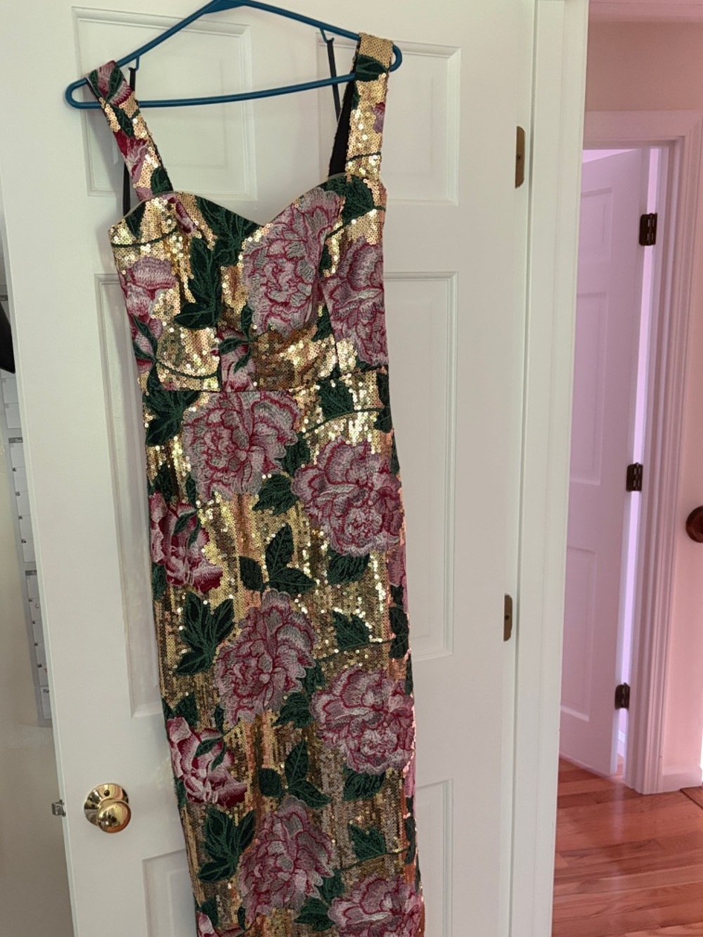 DRESS THE POPULATION REESE EMBROIDERED FLORAL SEQUIN SHEATH GOWN